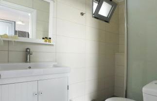 Axos Apartments - Photo 15