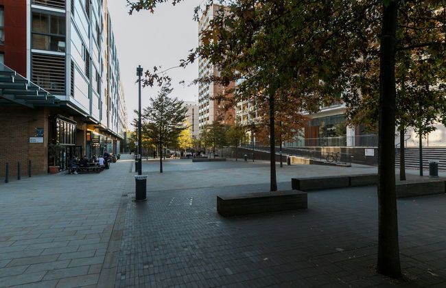 Bright Comfy 2 bed in trendy Dalston - Foto 18