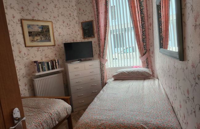 Apartment - Largs - Sleeps 4 - Pet Friendly - Foto 5