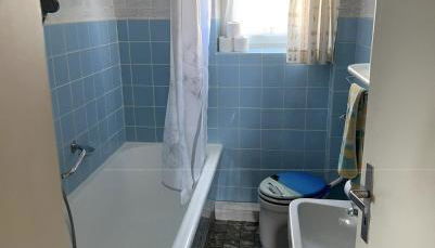 Ruhige, zentrale Wohnung OG - Foto 2