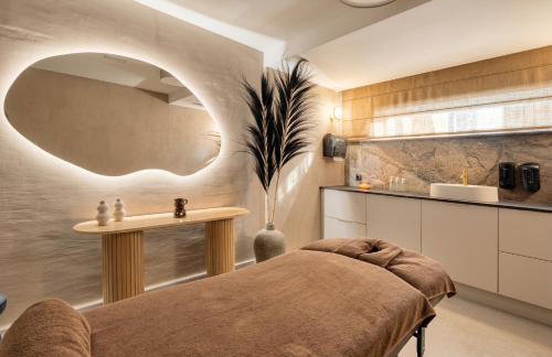 Royal Suite, 50 meters to Beach, 10th Floor, Panoramic View, Parking, Porta Mare Active & Spa - Foto 36