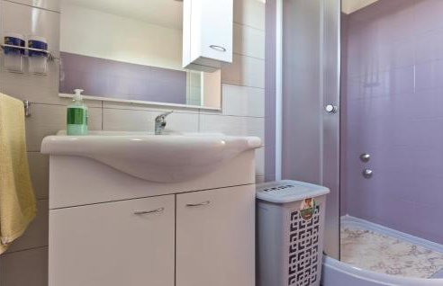 Amazing Home In Frkeci With Wifi - Foto 44