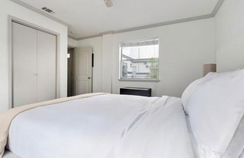 Blueground Downtown Austin pool nr Texas State Capitol ATX-342 - Foto 13