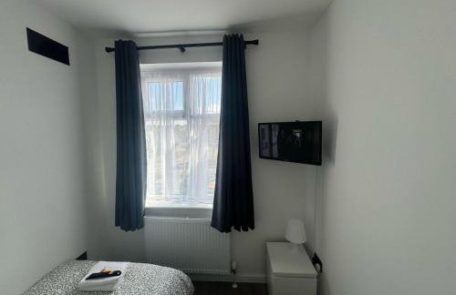 BXH B4 Cozy single room Bexleyheath - Photo 7