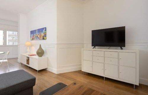 Enjoybcn Coliseum Apartments - Photo 96