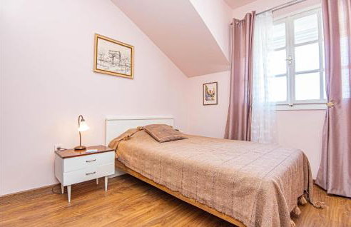 5 Bedroom Lovely Apartment In Raslina - Foto 24