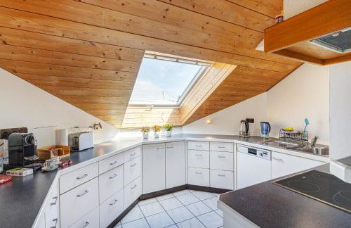 Stylish loft with balcony, quiet and spacious - Foto 7