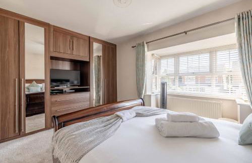 SPACIOUS 3 BEDROOM HOME - GREAT FOR FAMILIES! - By Tempstay - Foto 13