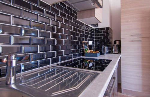 LA FABRIQUE GARE ST CHARLES - 2 balcons - 5min de la Gare - by experienceimmo - Foto 16