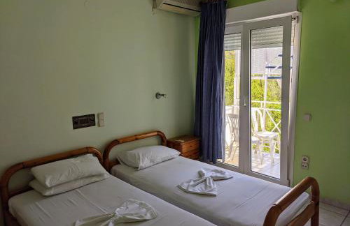 Elena Studios - Photo 35