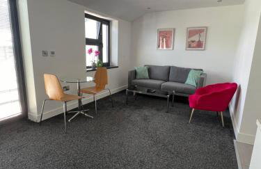 Modern and Stylish Two Bedroom Flat - Foto 6