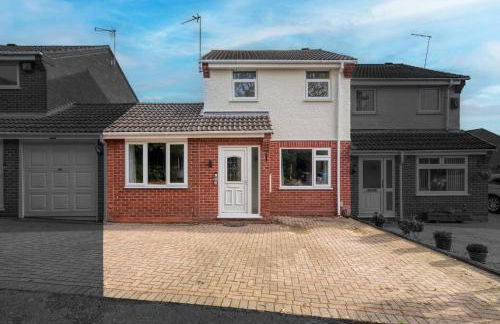 Modern 3-Bed Home, Super King Beds, Drive Parking - Foto 26