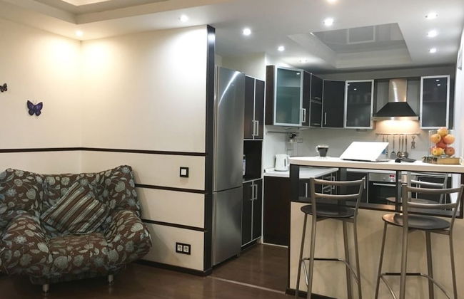 Apartment on Okeanskiy Pr. 100 - Photo 7