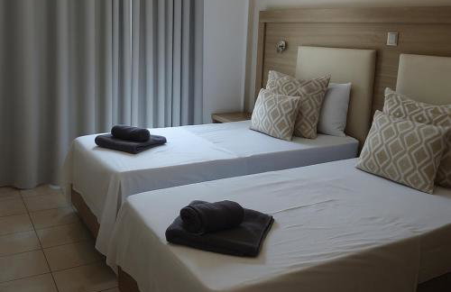 KELLY APARTMENTS - Photo 13