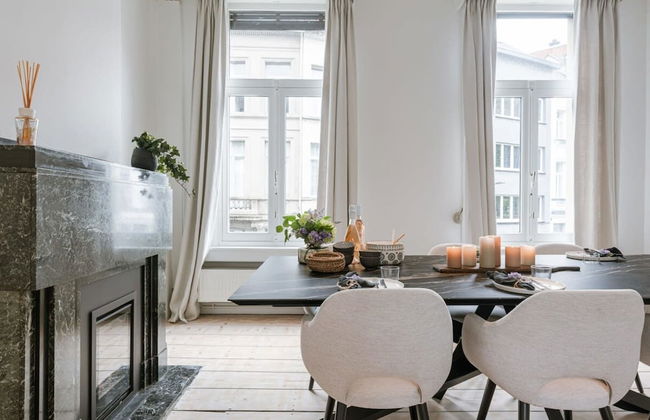 Charming House in the City of Antwerp With Parking - Foto 47