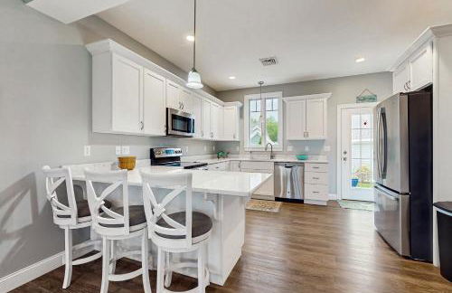 Seaglass Cottage - Photo 10