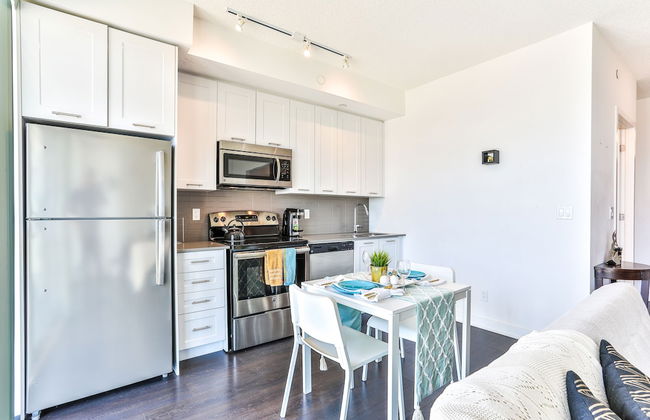 Modern Condo in Historic Fort York - Foto 6