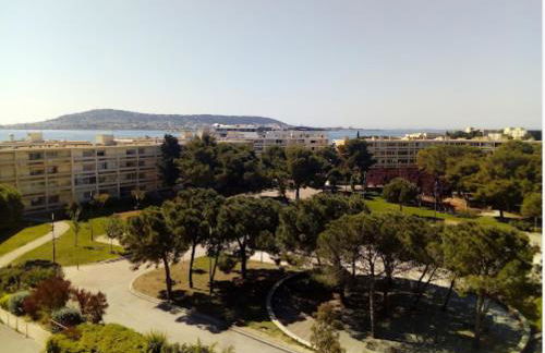 Joli studio une pièce entièrement rénové et équipé classé 2 étoiles - Foto 21