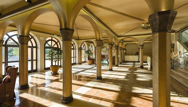 Airelles Château de la Messardière - Foto 5, Lobby