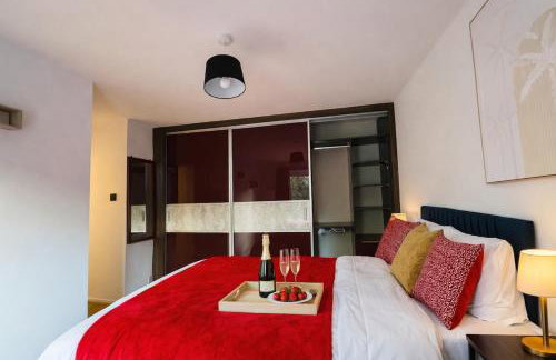 4 Bed Cosy Home w Free parking, Pets Welcome - Foto 9