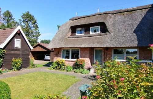Reetgedecktes Ferienhaus am Strandweg in Lütjensee - Foto 11