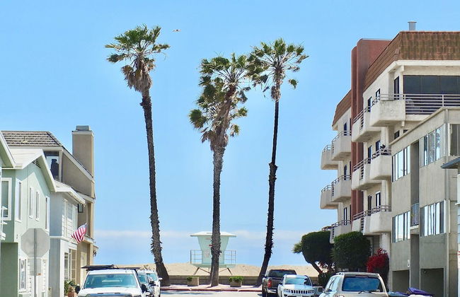 New Beach & Bay Retreat Full of Amenities! - Foto 24