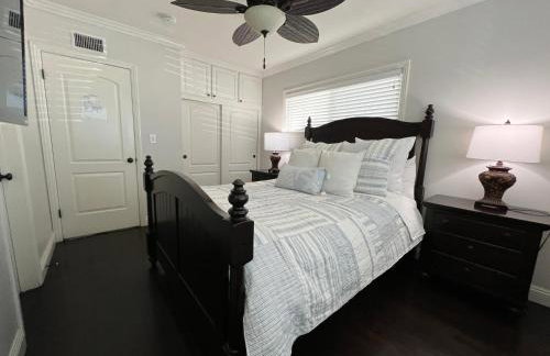 Gorgeous Pool Home 1/2 Mile Walk to Disney - Foto 26