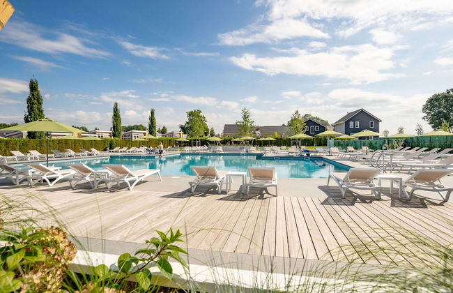 Holiday Home in Limburg With Outdoor Fireplace - Photo 16