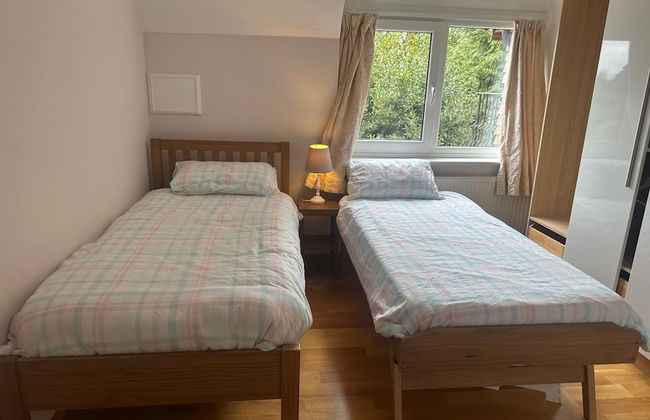 Sleeps10/18-parking-garden-pool-hottub-balcony - Foto 8