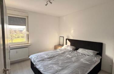 Kleines Appartment mit großer Terrasse - Foto 1