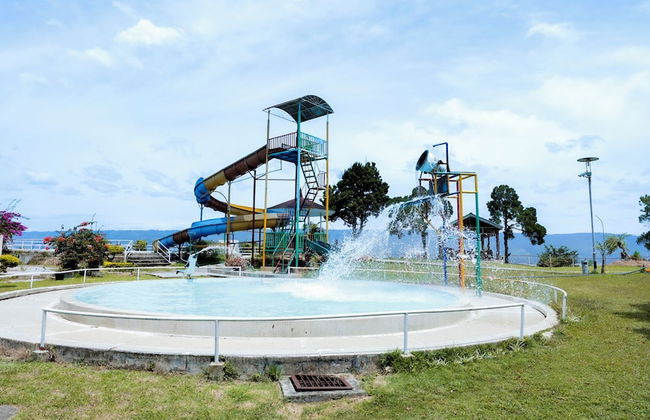 Bobocabin Patra Parapat - Foto 17