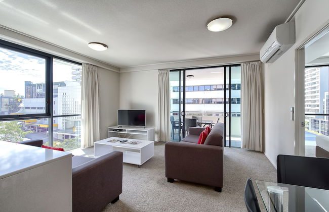 SKD SUITES - Photo 9