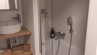 Dolce-Vita appart 3 étoiles, climatisé , 50M de la mer et aux portes de Menton ,parking gratuit - Foto 4