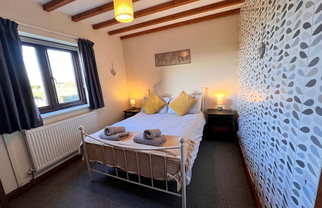 Detached Farmhouse 4 Bed/sleeps 9, Mountain Views! - Photo 4