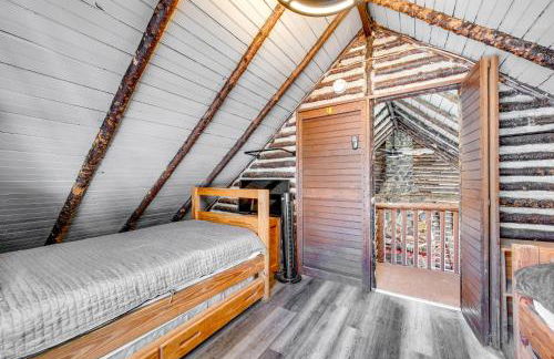 Easy Interstate Access Original Poconos Log Cabin - Foto 14