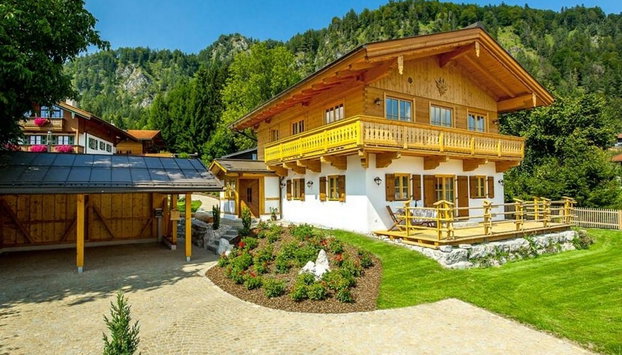 Chalet unter weissblauem Himmel - Foto 2, Profilbild