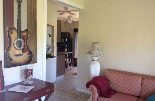 Mediteranean style Ohana Rental / Garden Bungalow in Pahoa - Photo 36