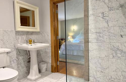 Hill House, Spectacular Rural Home With Hot Tub - Photo 55