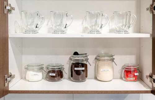 Convention Ctr Bespoke Beauty - 2BD Pool,Gym,Hot tub,Pkg - Foto 23