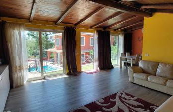 IL CICLAMINO POOL FOR YOUR SOLE USE BIG IN-GROUND - 70m2 house & 300m2 outdoor, child & pet friendly, 10 minutes drive to Montebello Station connecting to Rome centre in 20 minutes, 3 minutes drive to supermarket -4 language warm guest care - Foto 25