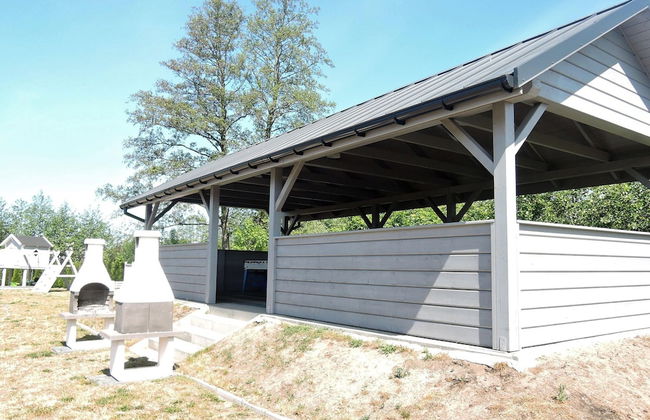 Holiday House in Dziwnowek Near Sea and Lake - Photo 17