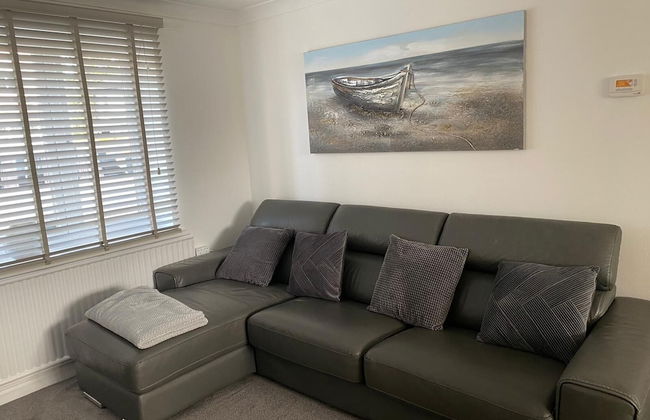 Riverside Park Ground Floor Apartment - St Neots - Photo 20