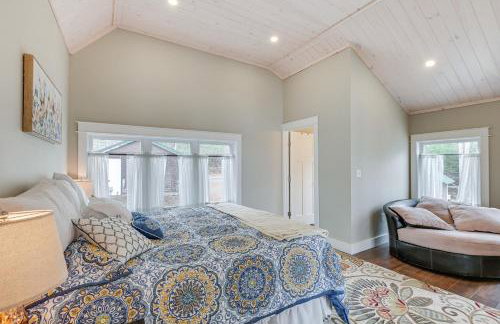Lakefront Bucksport Home w/ Fire Pit + Gas Grill! - Foto 12