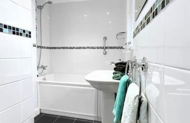 White Eden - explore Cornwall from a comfy central appartment - Foto 16