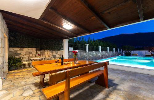 Villa Bella Pietra with private pool, sauna - Photo 45