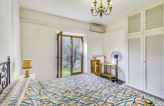 Bright Home With Wonderful Sea View - Photo 2