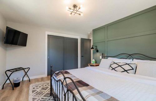 4BR 2BA Dog Friendly 3 Kings Walk to Lambeau - Foto 19