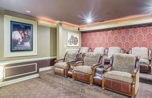 Game Rooms and Gym! Luxe Great Falls Estate - Foto 32