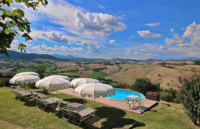 Apartment in Piticchio With Pool and BBQ - Photo 16