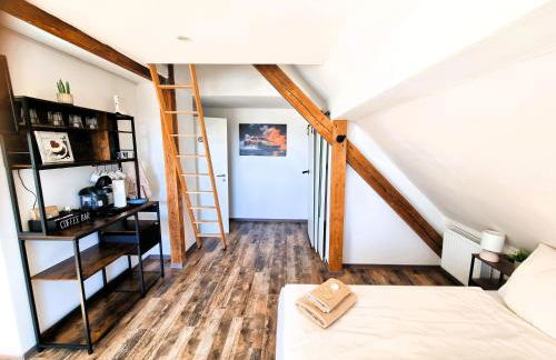 CJS Apartments - Chill or Drive am Nürburgring, new Box Spring Beds, new furniture, WLan, Spacious Rooms, Quiet Location - Foto 39